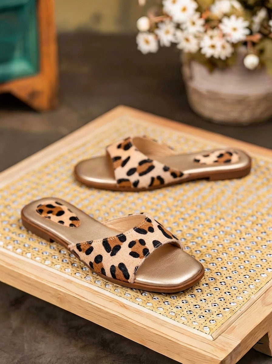 2026 New Women's Flat Open-Toe Slide Sandals with Leopard Print Single Strap